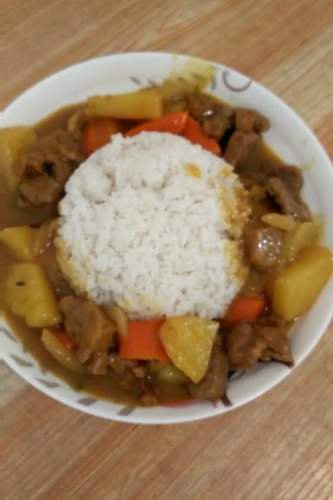 咖喱牛肉饭