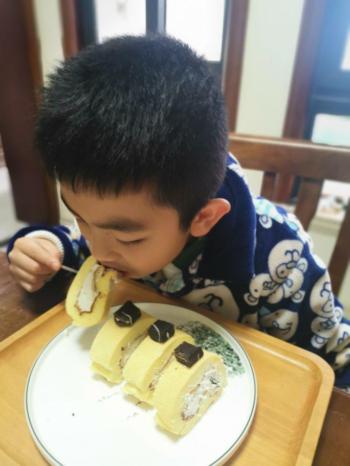 不开裂不掉皮的完美蛋糕卷