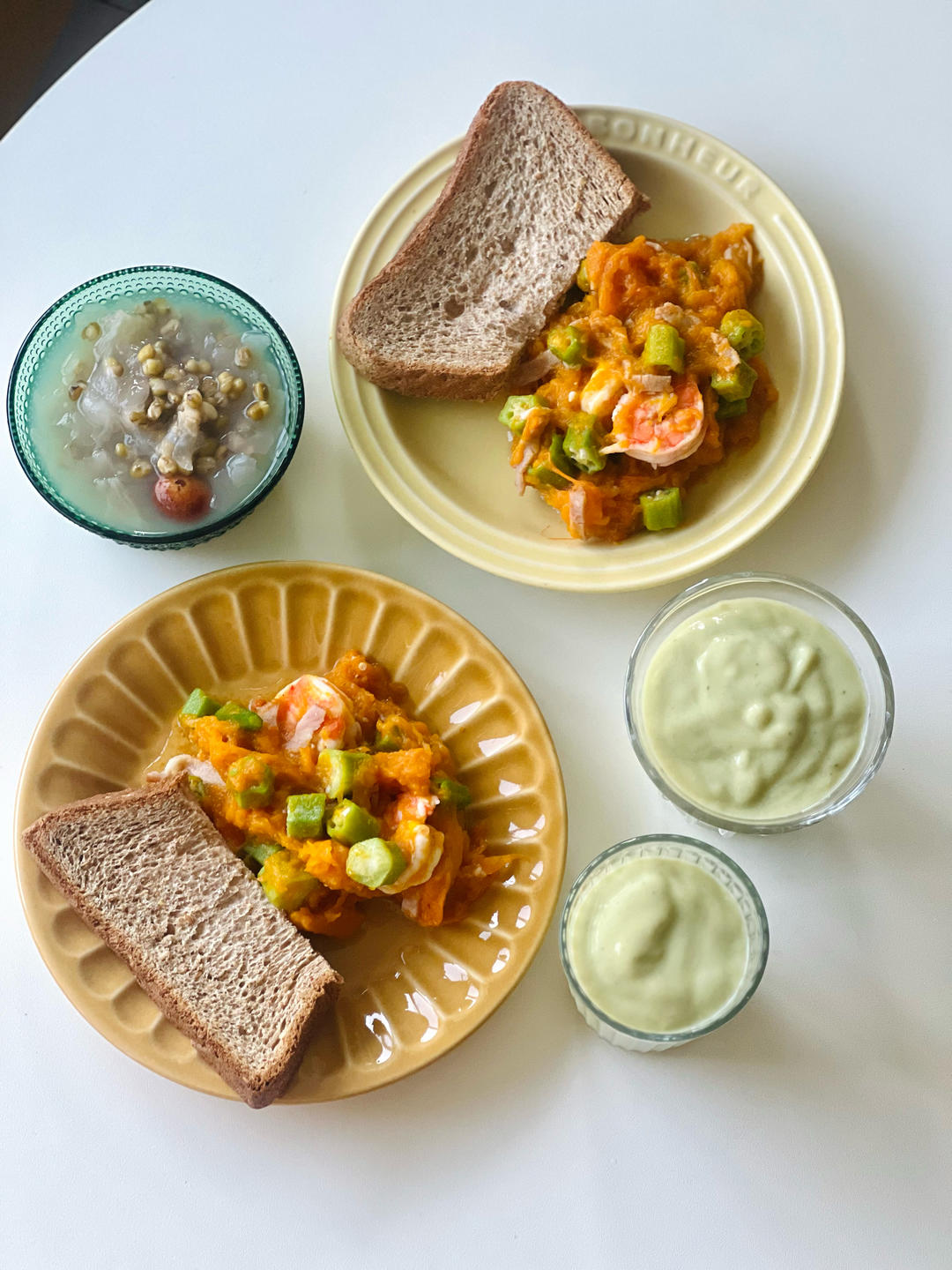 快手南瓜虾仁碧根果温沙拉