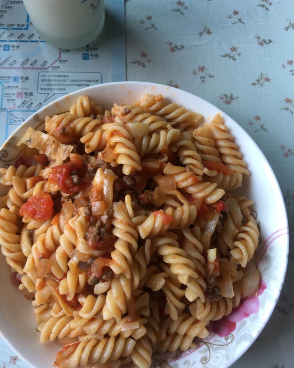 番茄肉酱通心粉