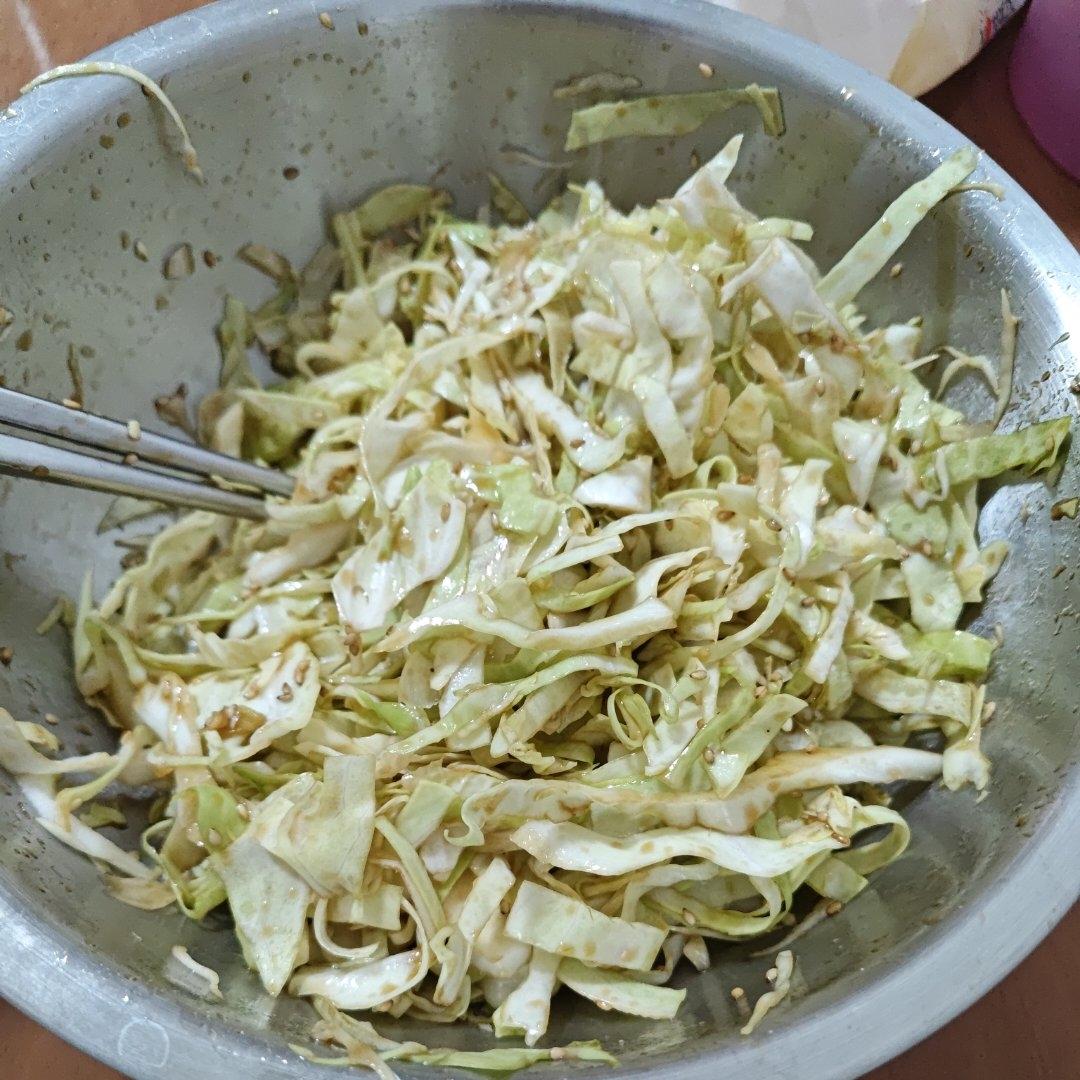 爽脆可口的卷心菜（凉拌包菜）