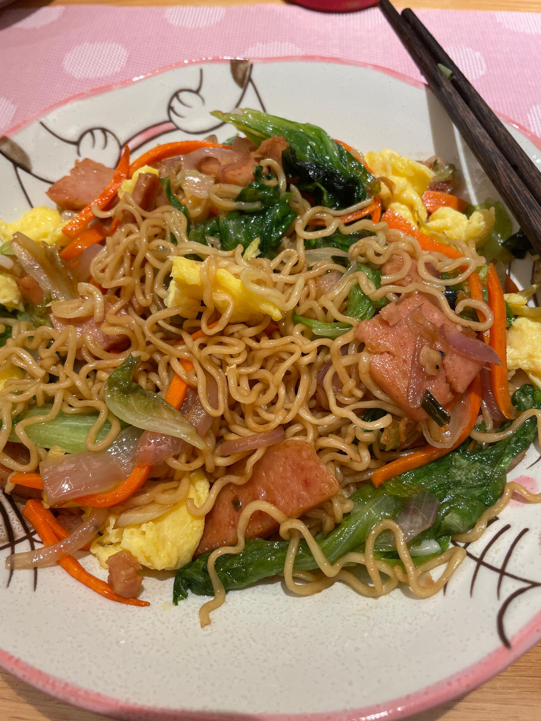 路边摊风味炒方便面