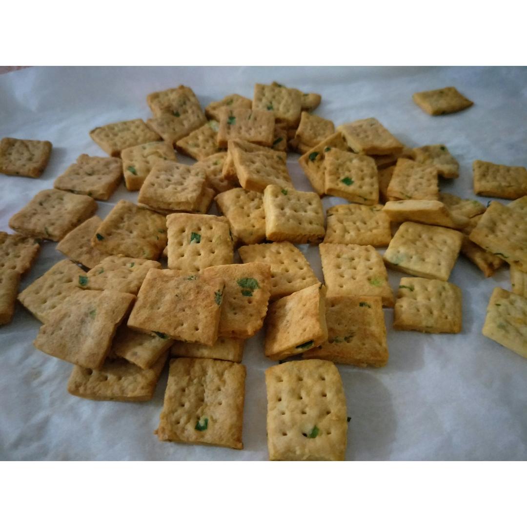 嘎嘣脆——香葱苏打饼干