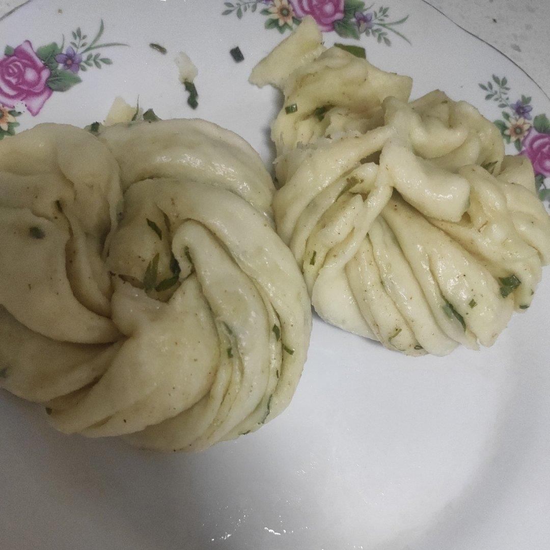 葱油花卷，一根筷子卷出漂亮的造型