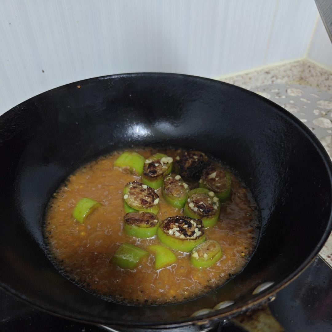 一口一个超过瘾——青椒酿肉
