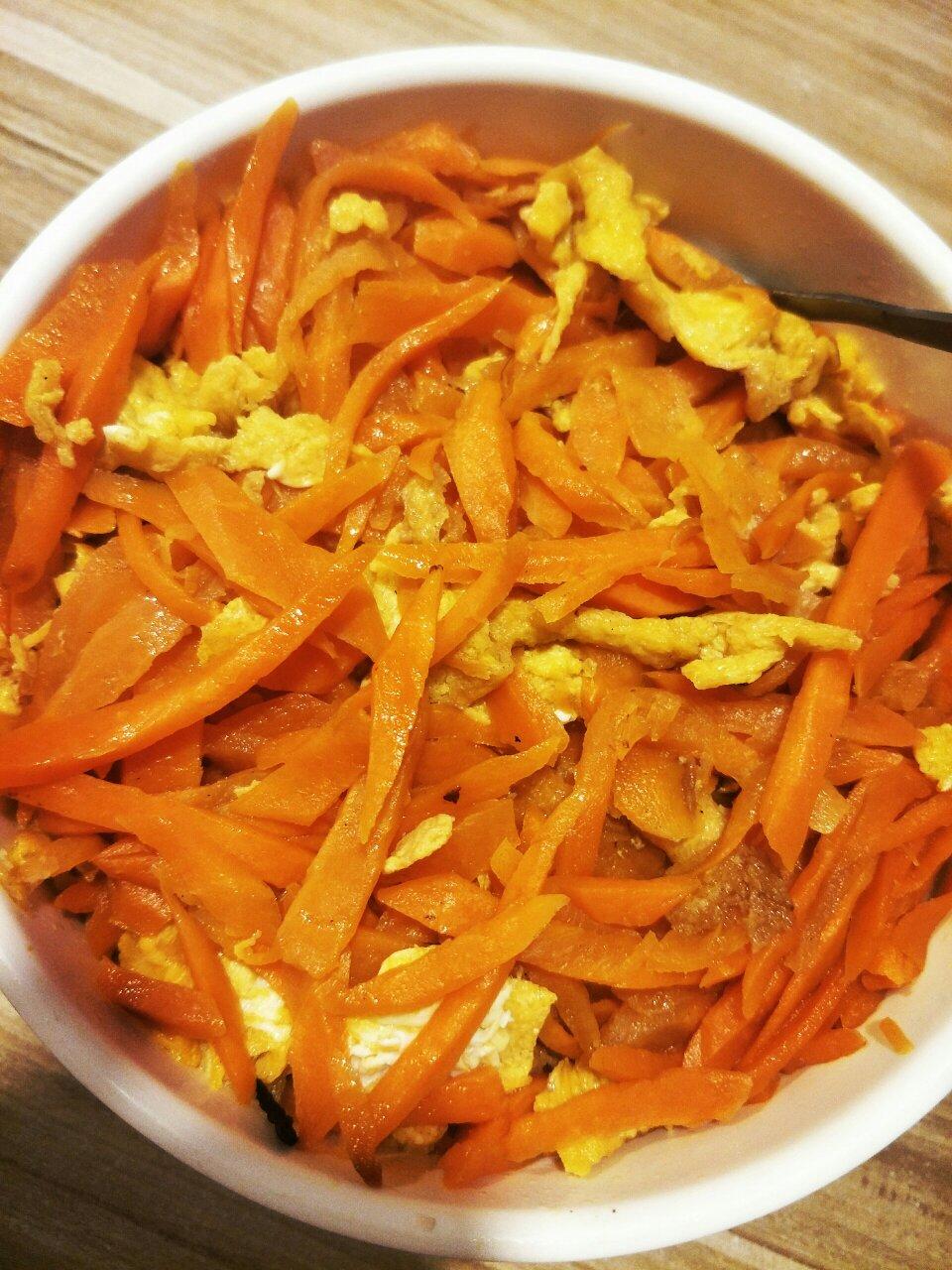 胡萝卜炒鸡蛋