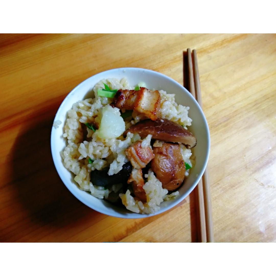 土豆焖饭