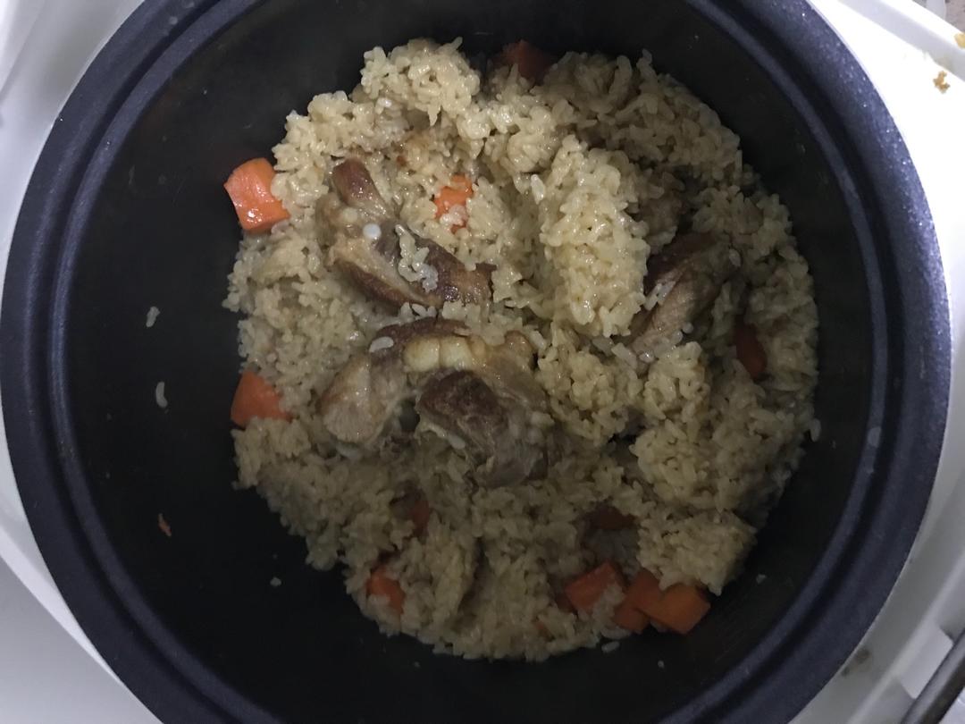 喷香排骨焖饭（爆好吃）