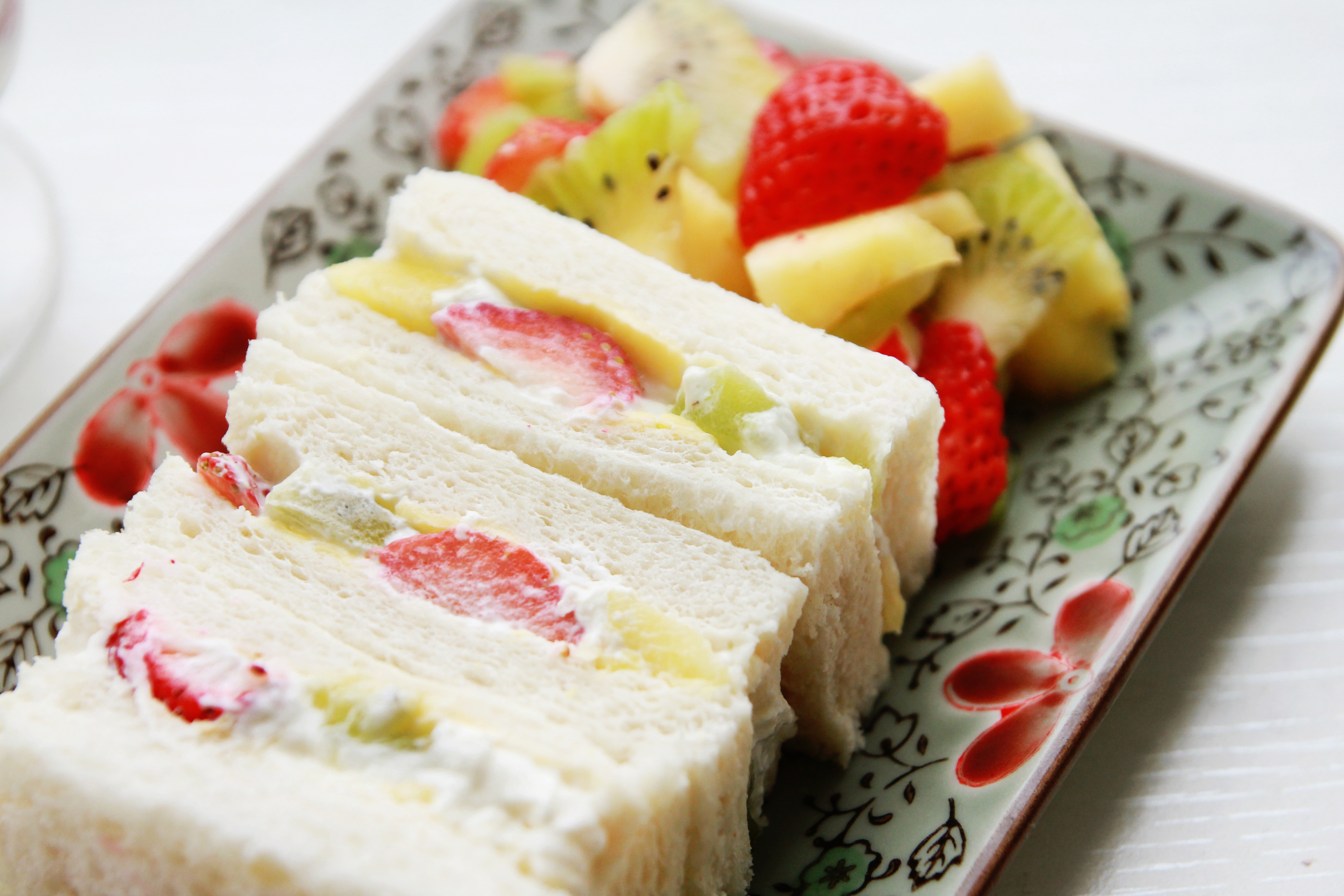 【曼食慢语】水果奶油三明治