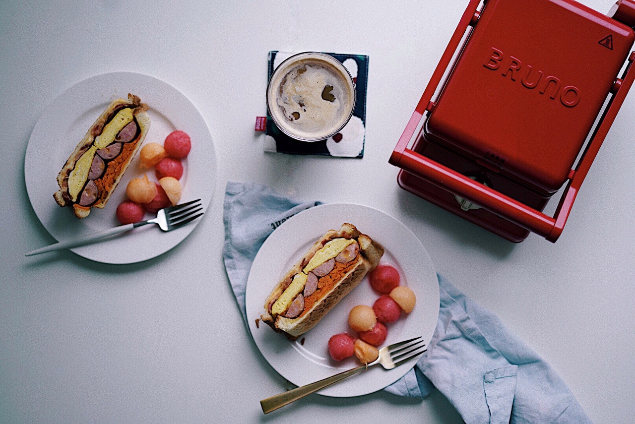 芝士厚蛋烧肉肉panini——BRUNO帕尼尼机的做法