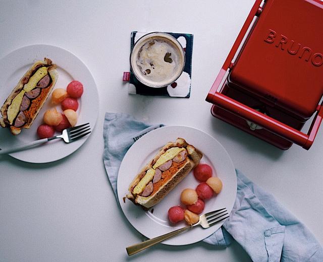 芝士厚蛋烧肉肉panini——BRUNO帕尼尼机的做法