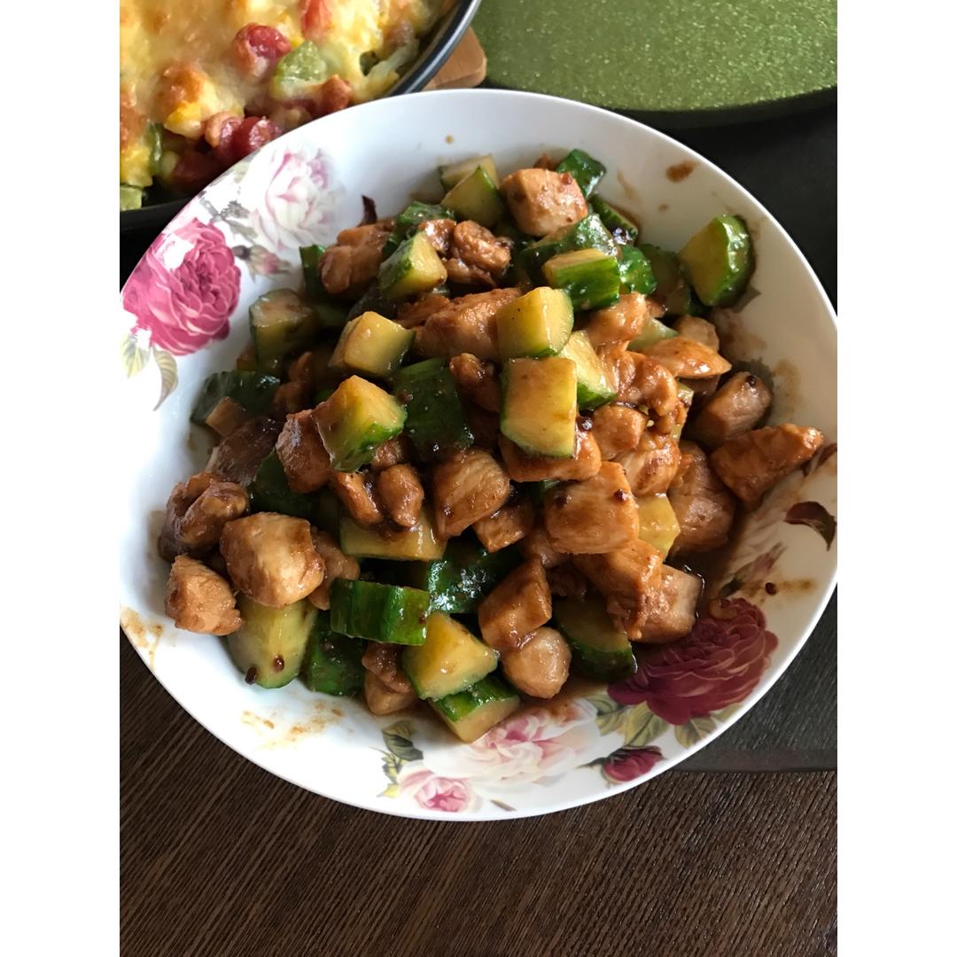 酱爆鸡丁