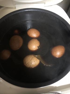 家庭电饭锅版茶叶蛋的做法 步骤6