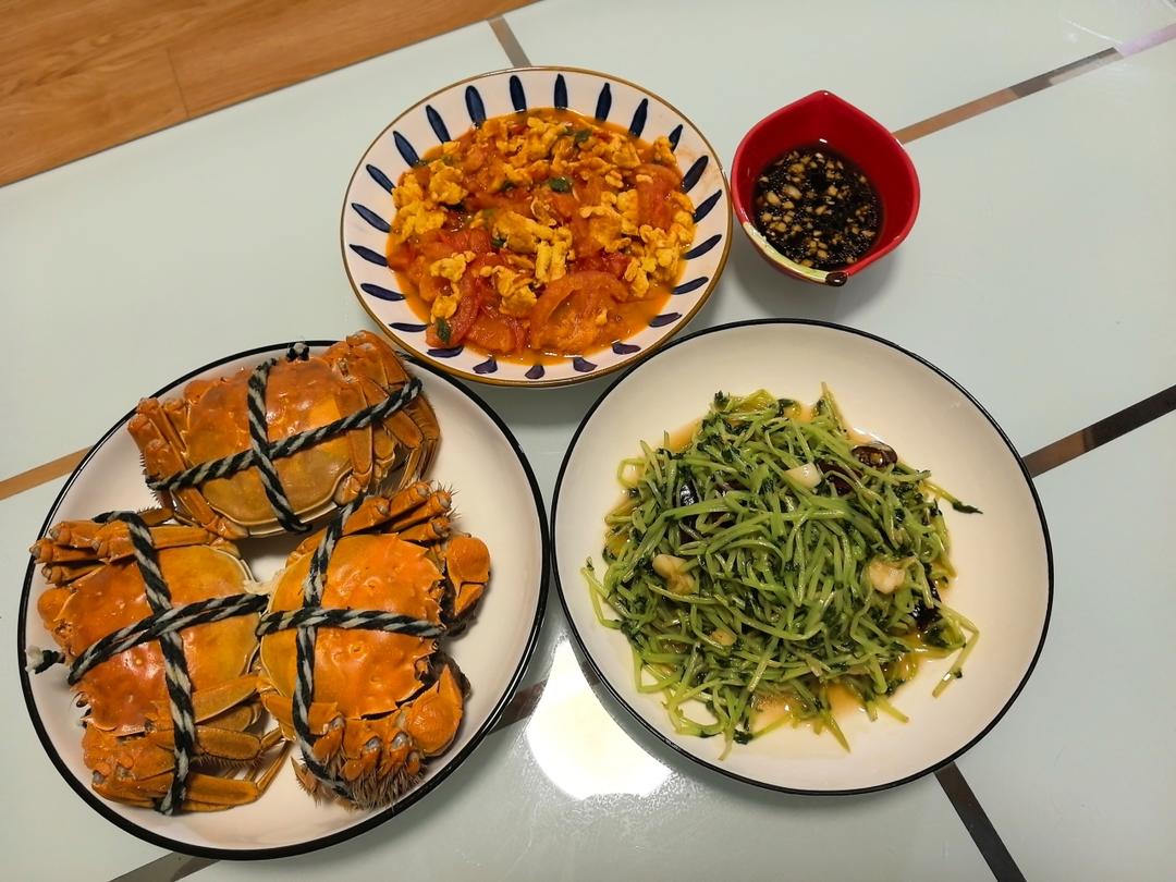 厨师长教你：“清蒸大闸蟹”的做法及吃法，满满的小技巧