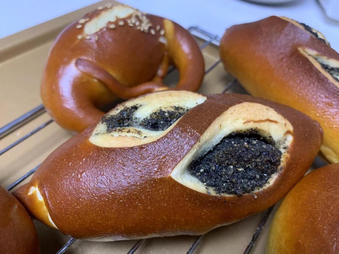 【配方分享】边过马路边“过早” 黑芝麻碱水包