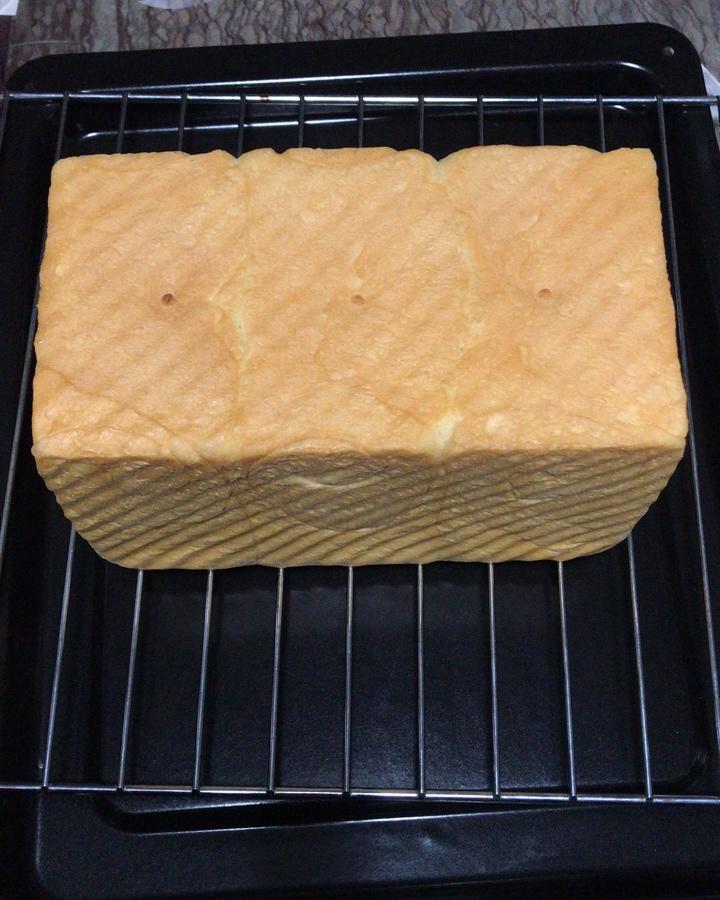 吐司，奶香手撕面包，超级香浓