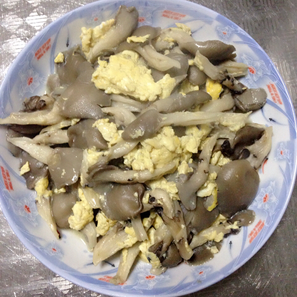 蘑菇炒鸡蛋