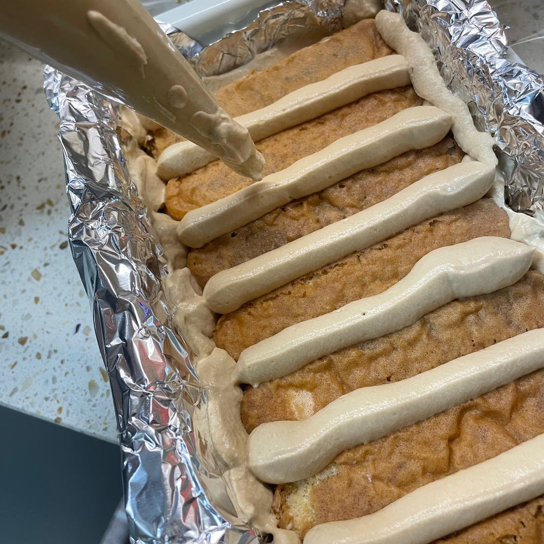 ☕️经典原味提拉米苏，只需搅一搅，有手就能做！无吉利丁版，让你在家实现提拉米苏自由💃