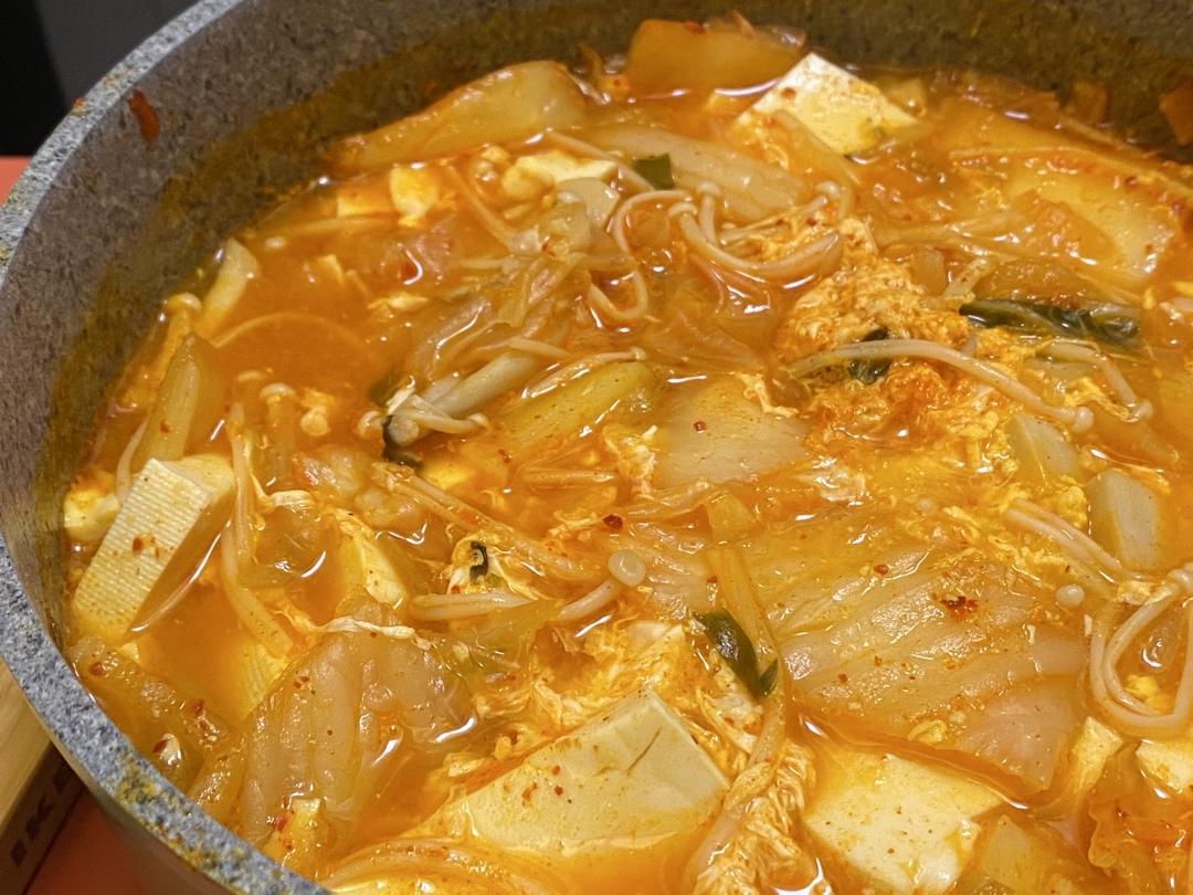 韩式泡菜嫩豆腐锅