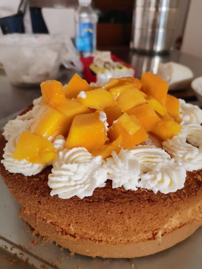 简单奶油蛋糕水果裸蛋糕