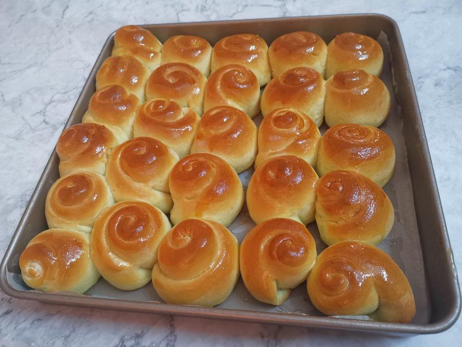 脆底蜂蜜小面包