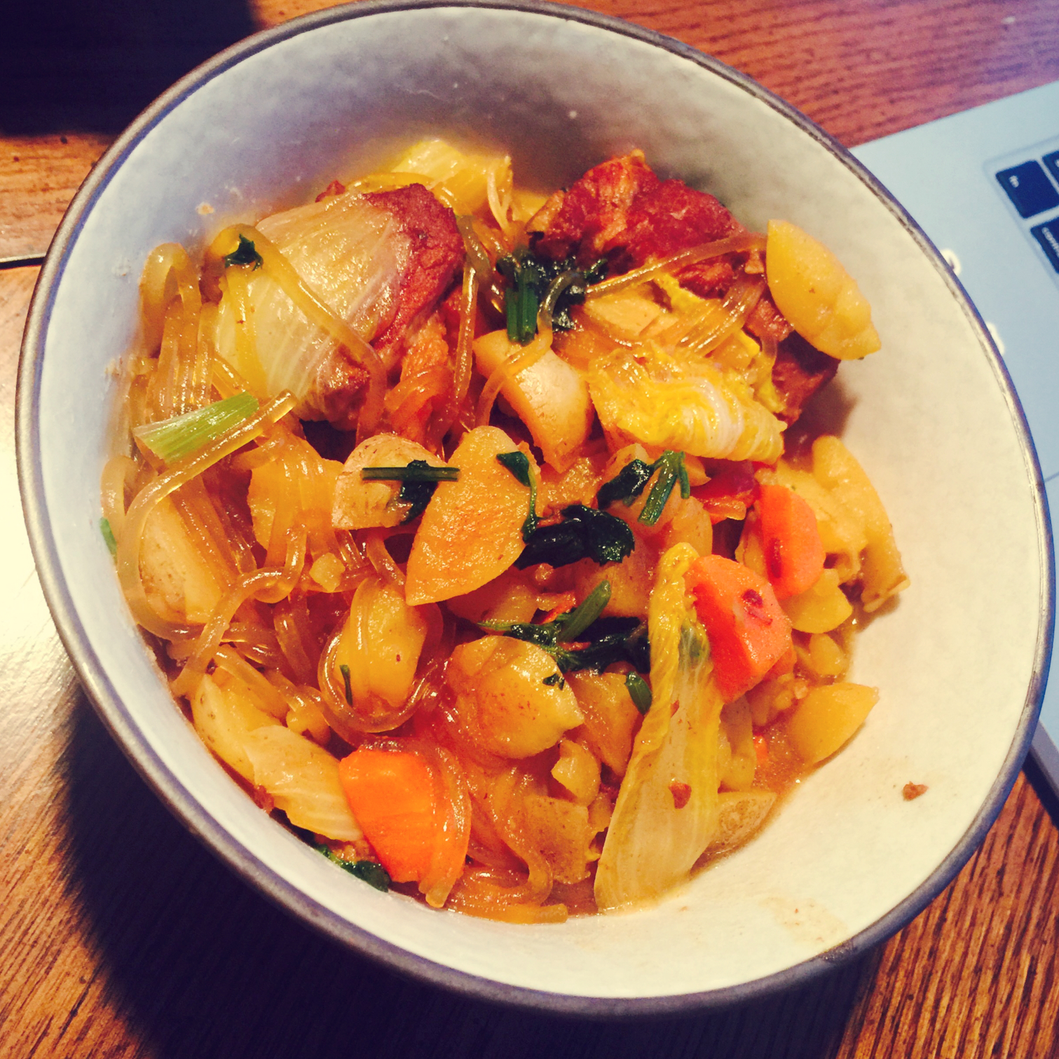 土豆红烧肉炖白菜