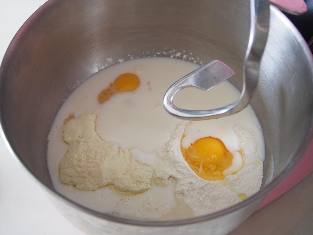 纯奶手撕吐司的做法 步骤1