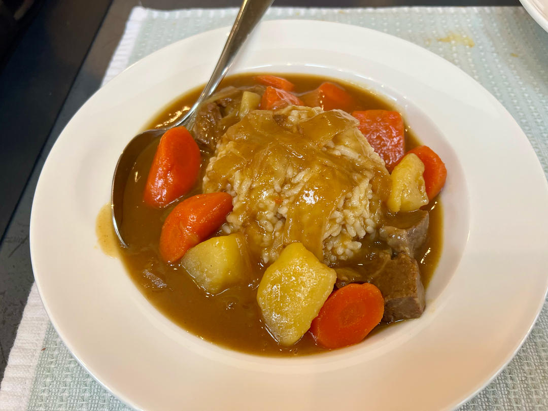 日式咖喱牛肉饭