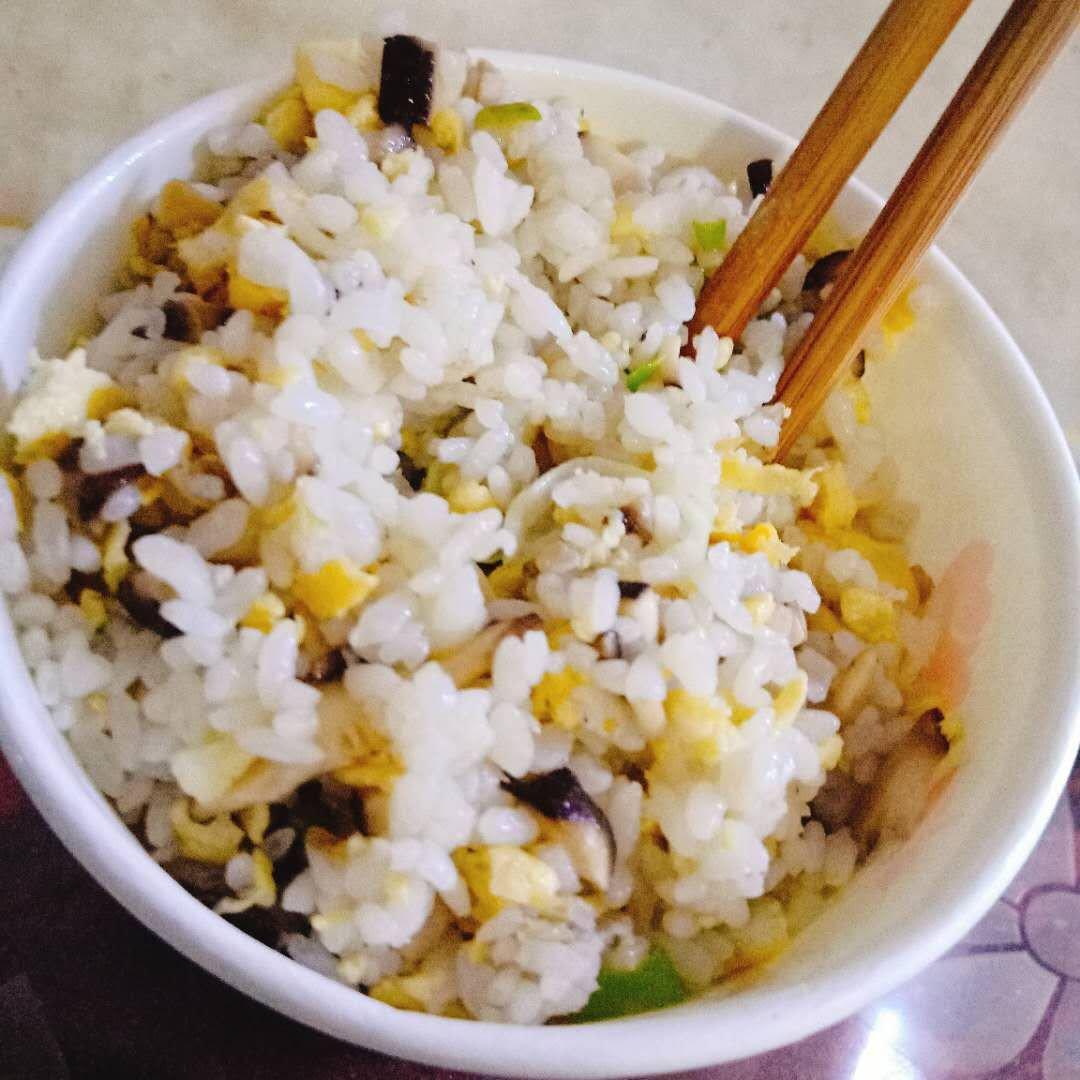 家常蛋炒饭