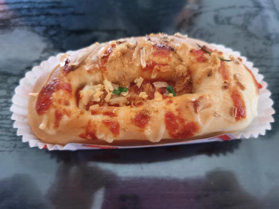 火腿香葱肉松面包