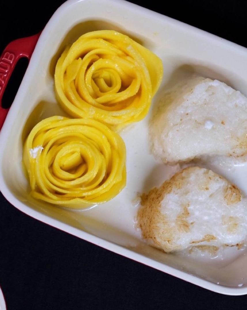椰浆芒果糯米饭（附芒果玫瑰花做法）