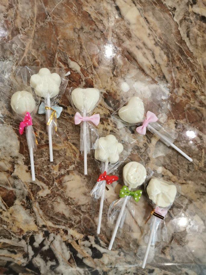 自制牛奶棒棒糖