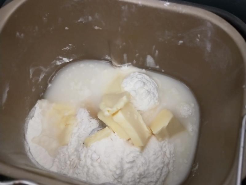 纯奶手撕吐司的做法 步骤1