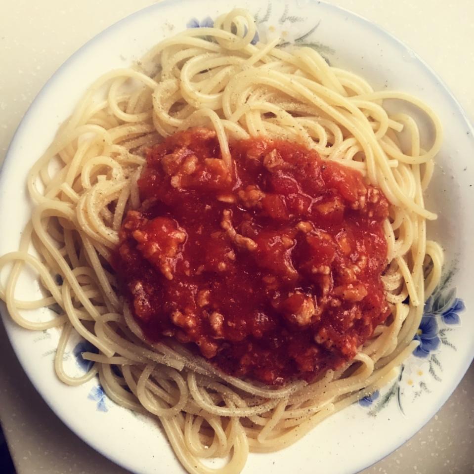 番茄肉酱意大利面