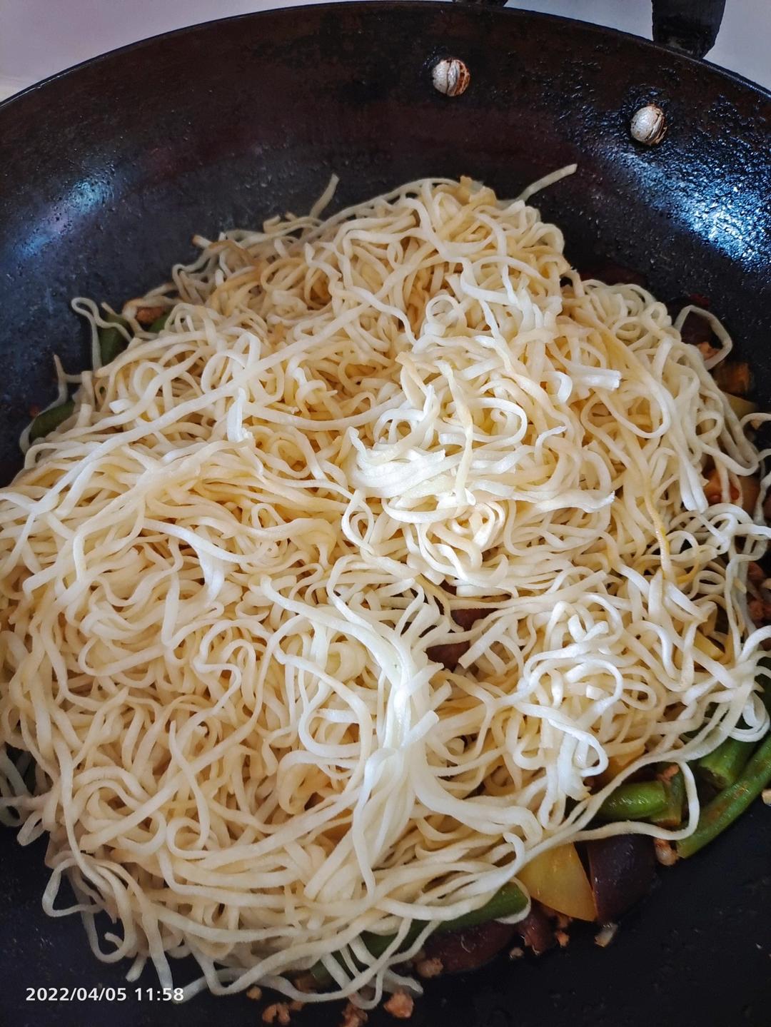 地道老北京扁豆焖面 豆角焖面 太好吃小心吃撑哦