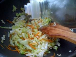 椒盐圆白菜的做法 步骤5