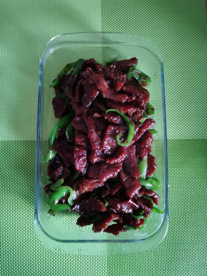 【小高姐】青椒牛肉 如何炒出嫩滑的牛肉
