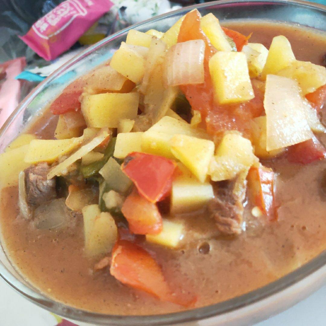 土豆炖牛肉