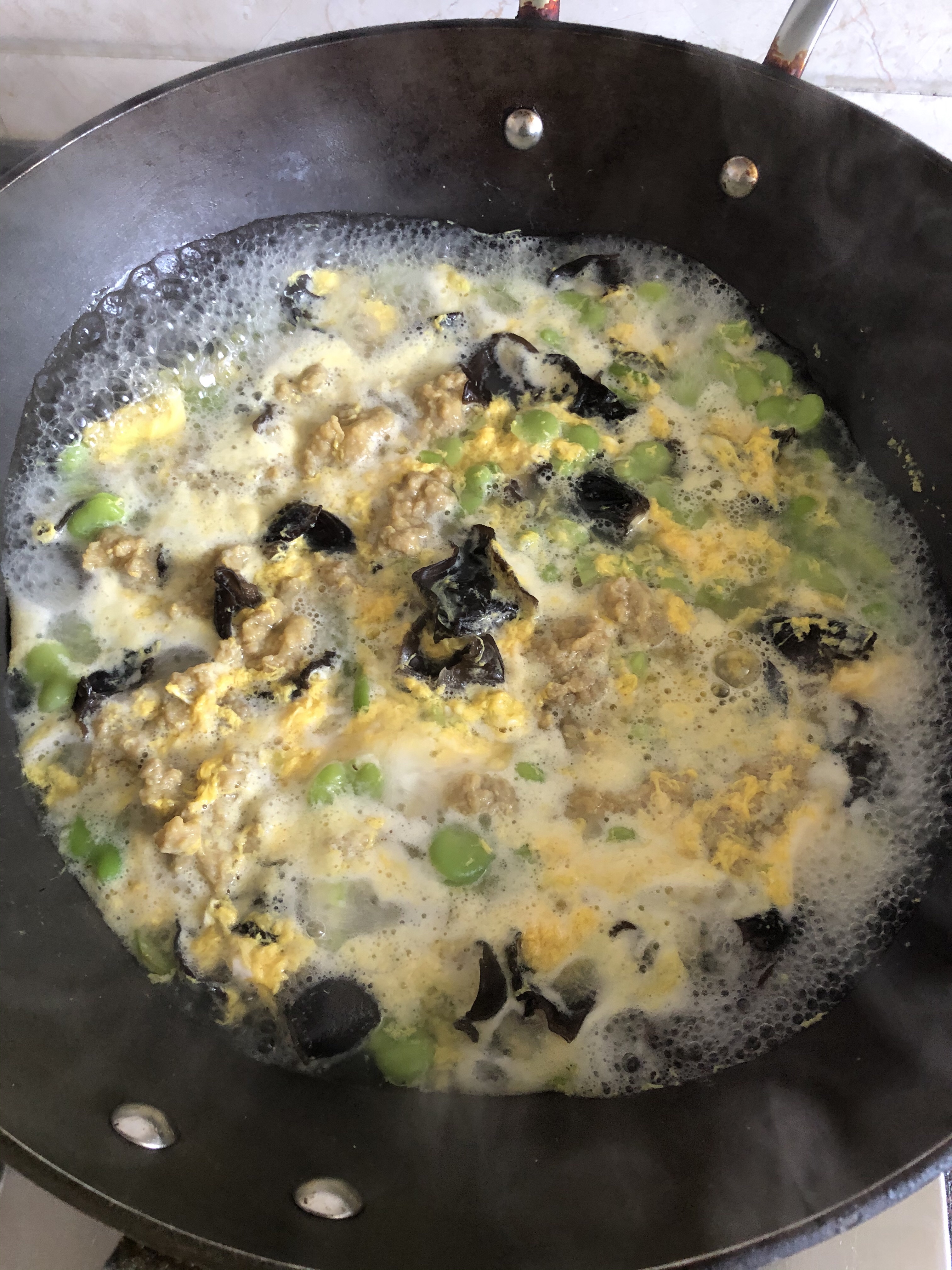 蚕豆米肉圆汤的做法