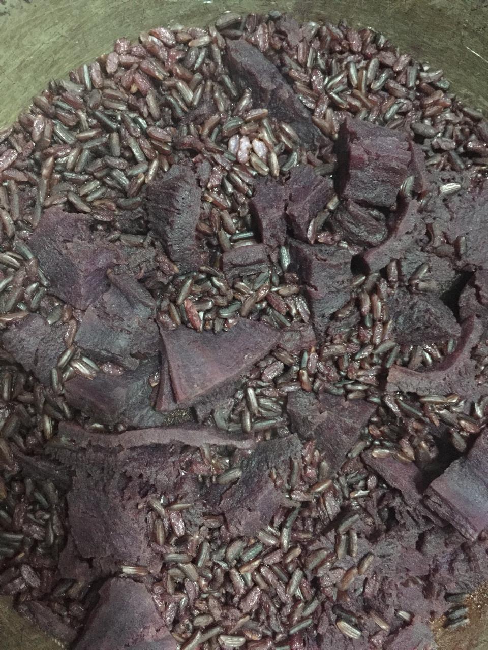 燕麦糙米紫薯饭