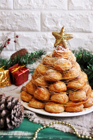 Christmas Croquembouche ： 迷你泡芙圣诞树的做法 步骤9