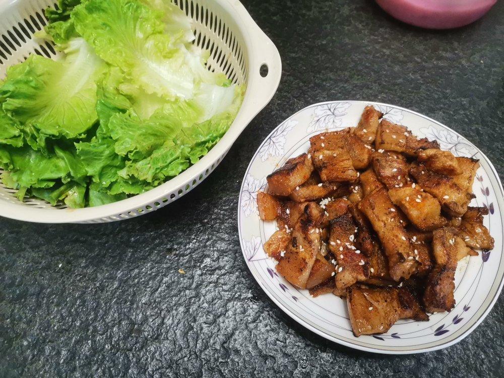 只要一个平底锅                          实现烤肉自由|比店里的还好吃