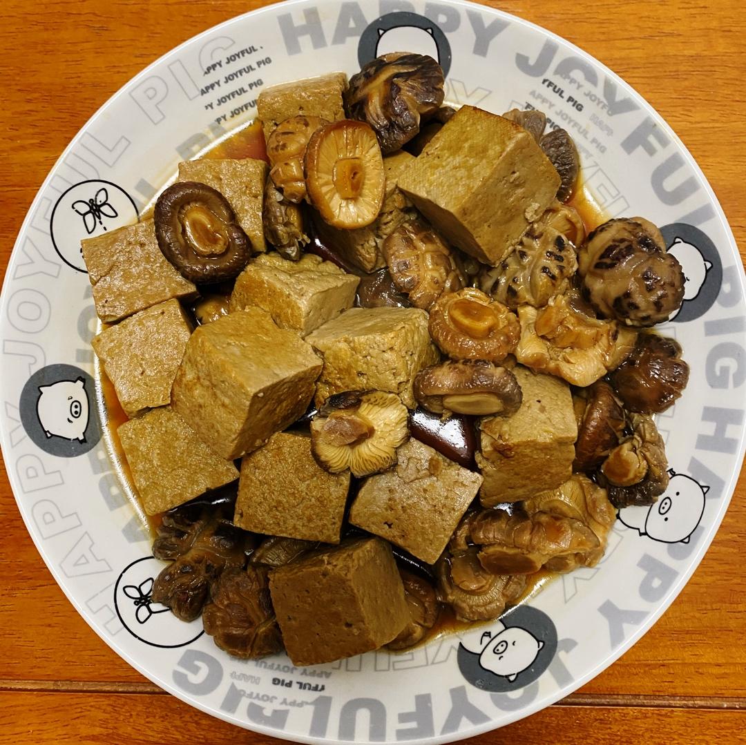 香菇烧冻豆腐