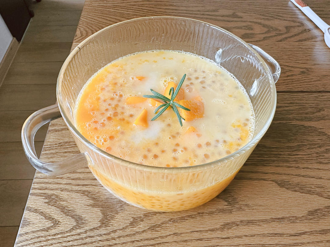 港式甜品——杨枝甘露(芒果西米露)附芒果花切法