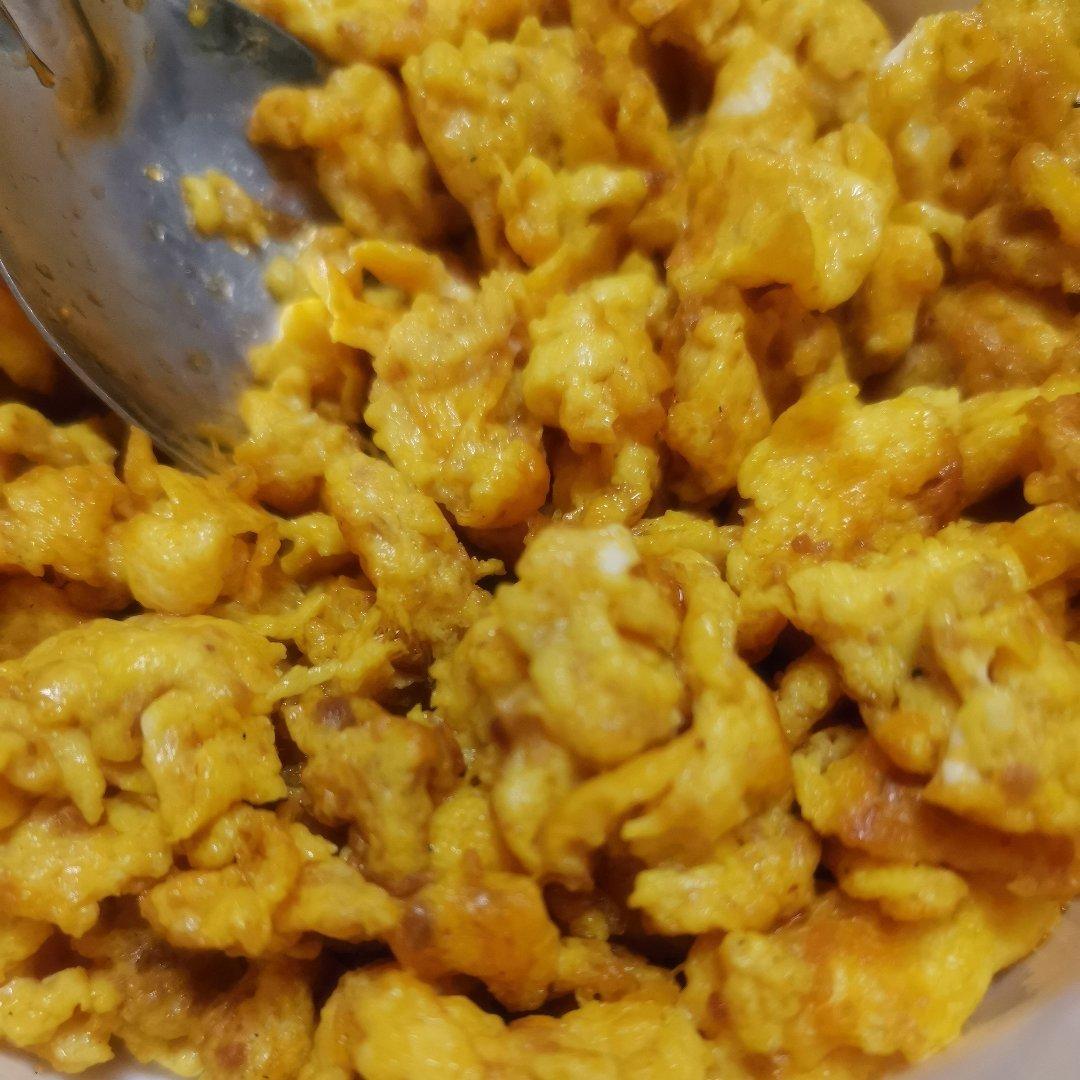 天津特色--鱼子酱（虾酱）炒鸡蛋