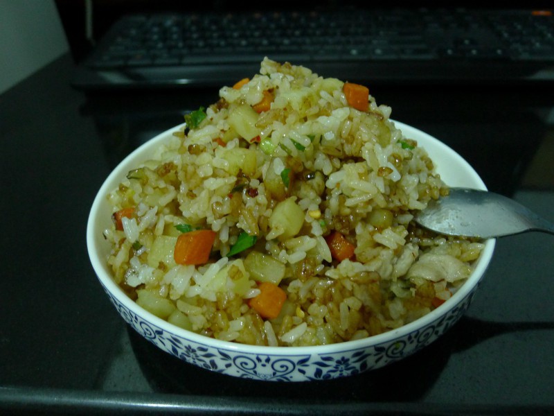 傻瓜版酱油炒饭