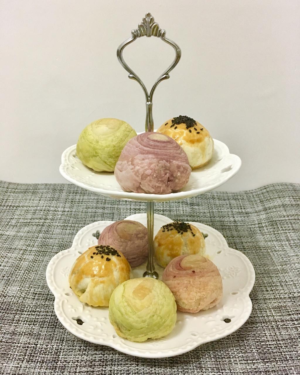蛋黄酥~紫薯、抹茶、原味~花好月圆，中秋快乐~内附一次做六色蛋黄酥方法~