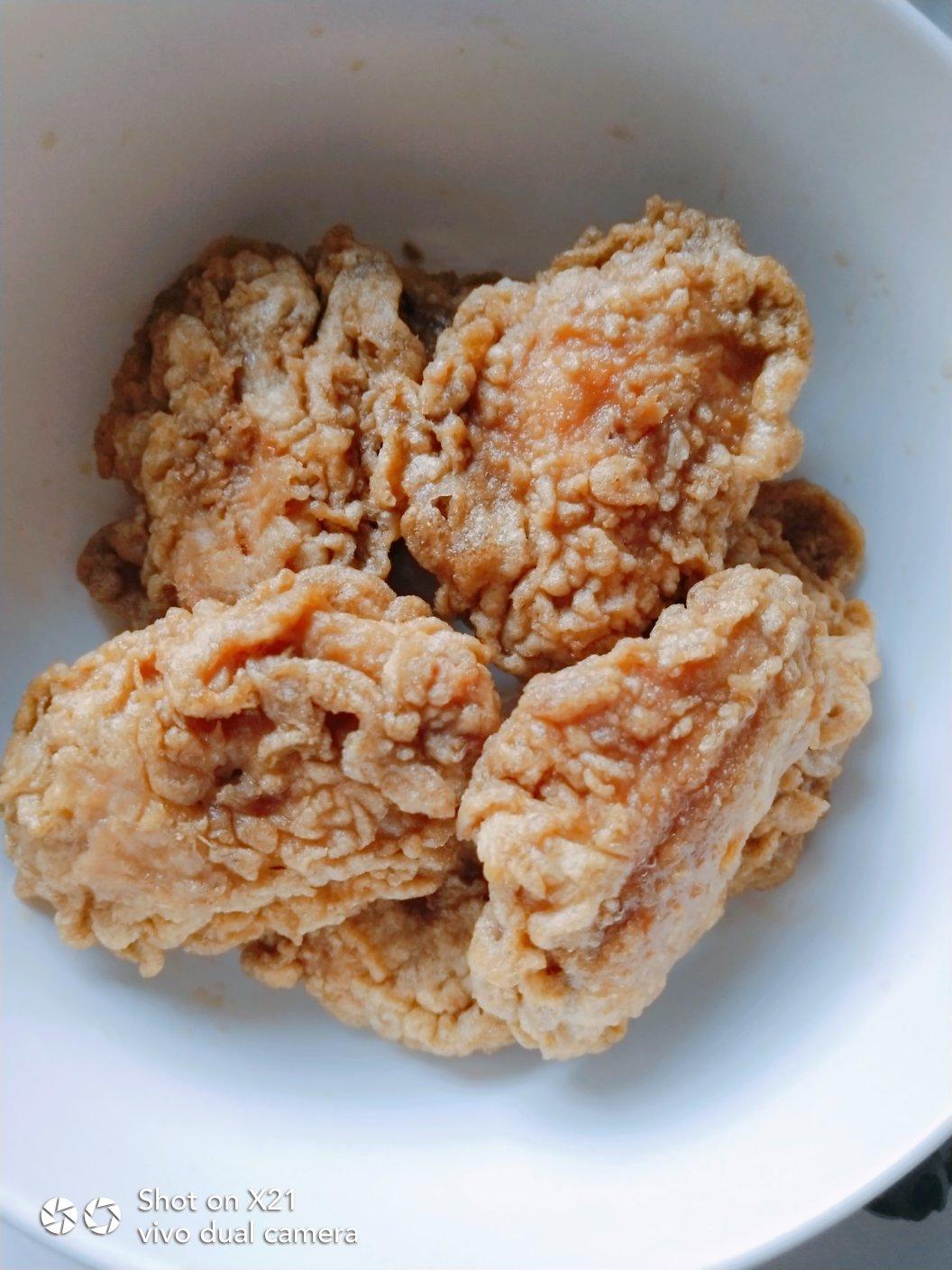 香脆辣味炸鸡翅