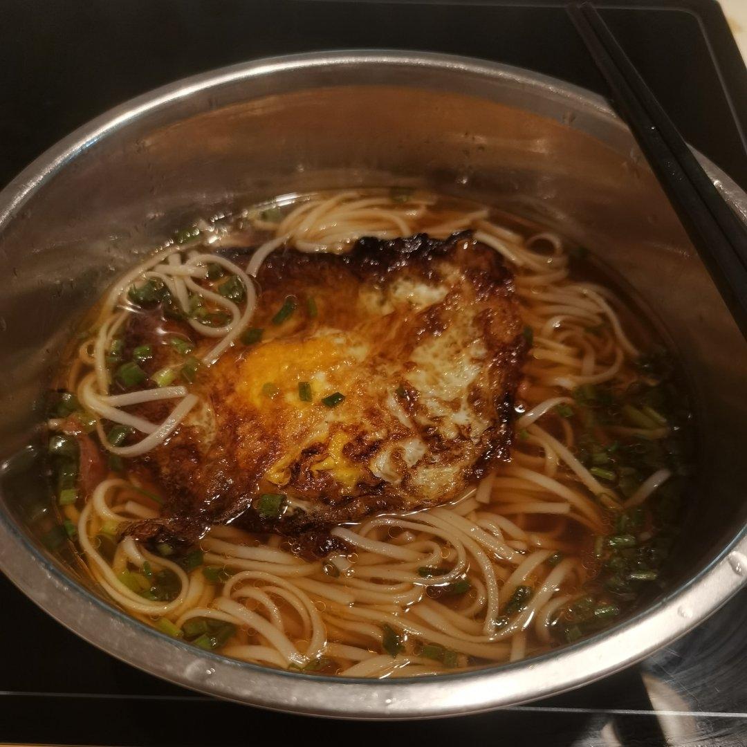 超简单的10分钟做好-热汤面