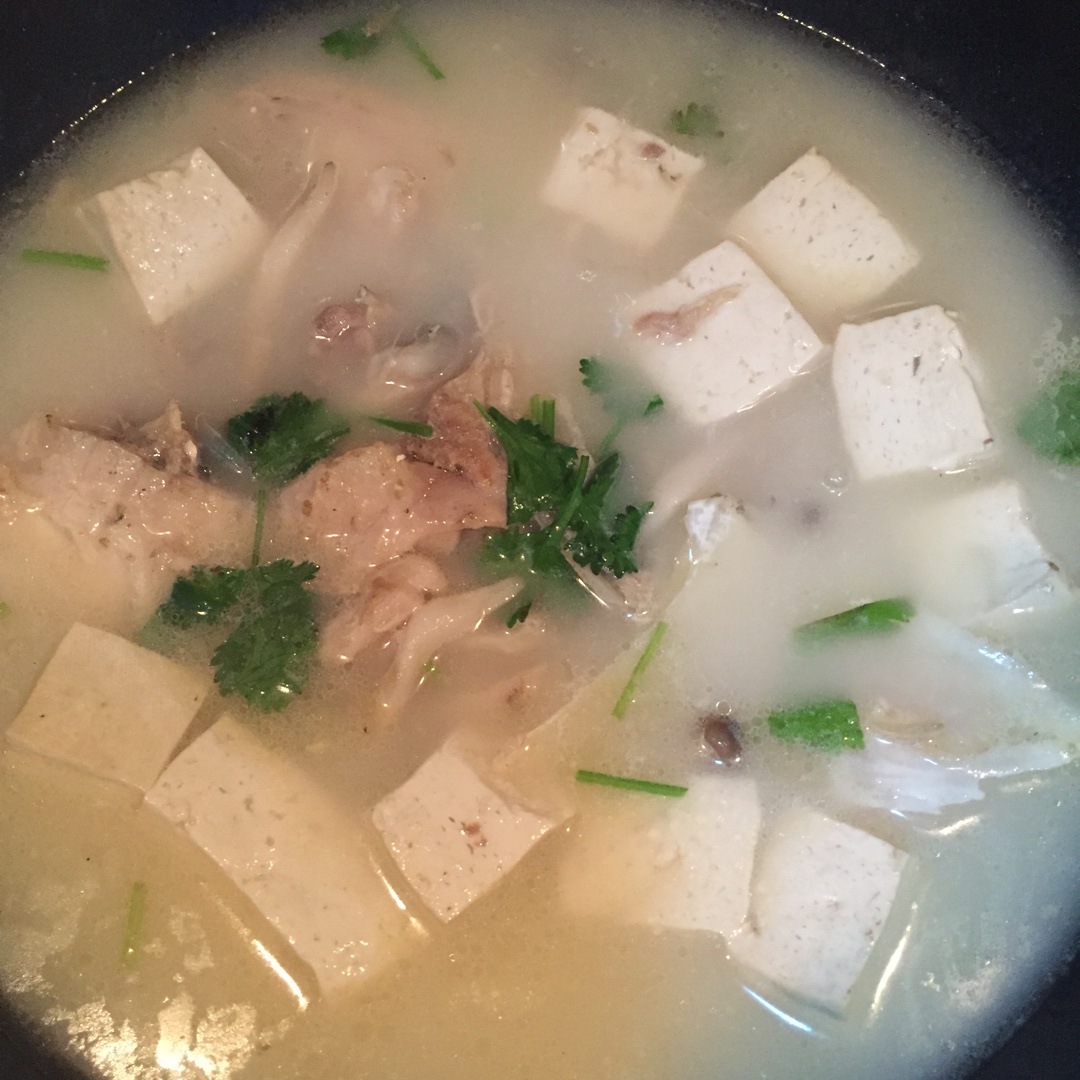 鱼头豆腐煲